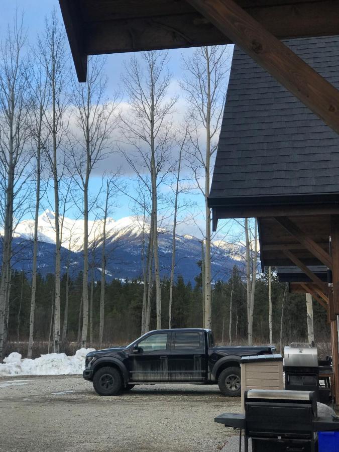 Cougar Mountain Lodge And Resort Cabin Rentals Valemount Exterior photo